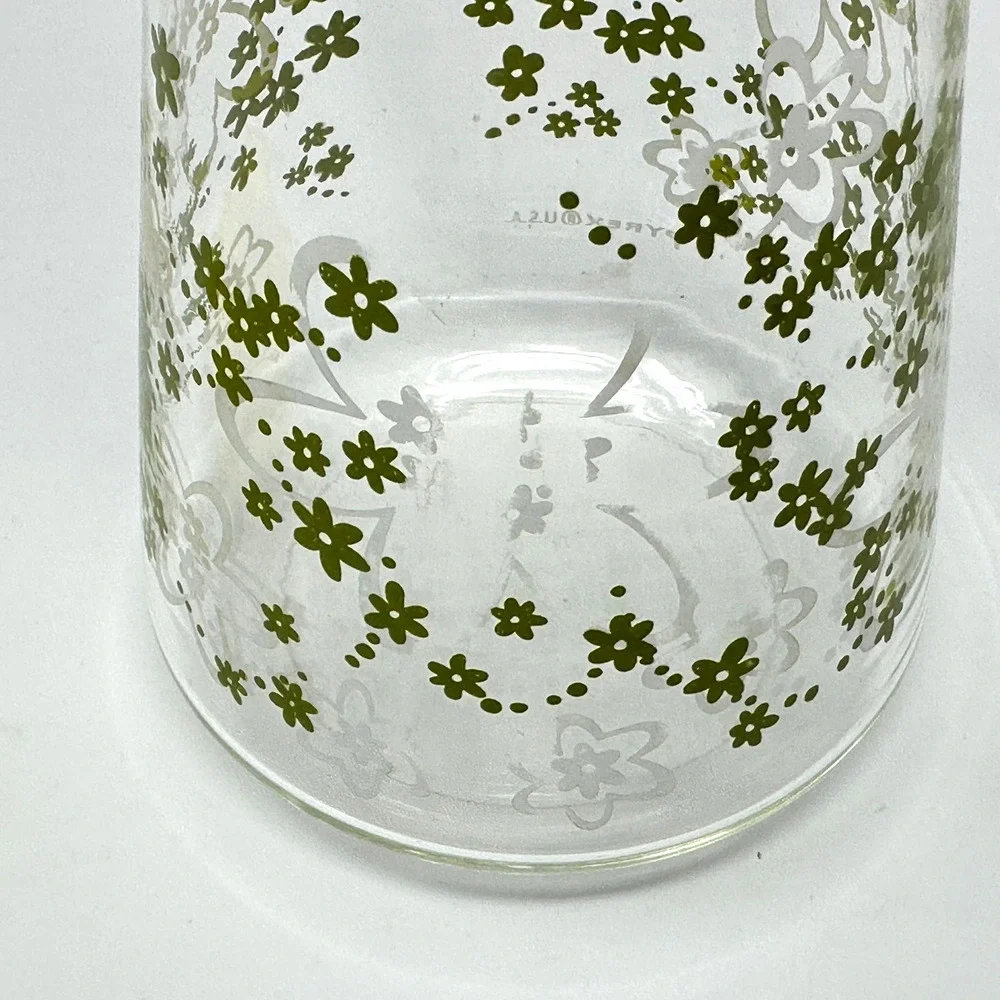 Pyrex Crazy Daisy Spring Blossom Juice Carafe Pitcher w Lid Green & White *Read